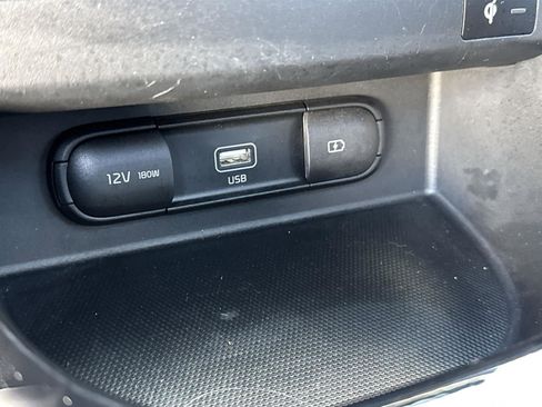 Used 2023 Kia Seltos EX image 29