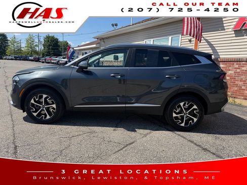 Used 2023 Kia Sportage EX AWD/4WD image 3