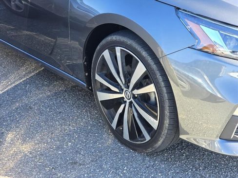 Used 2019 Nissan Altima 2.5 SR image 11