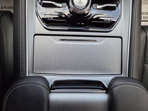 New 2026 Jeep Grand Wagoneer 4WD image 37