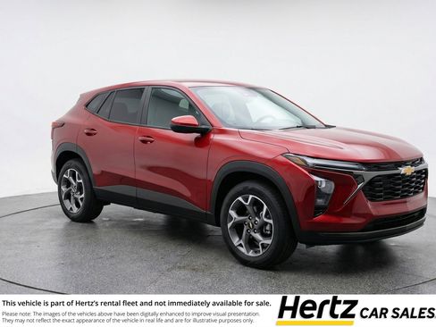 Used 2025 Chevrolet Trax LT w/ LT Convenience Package image 1