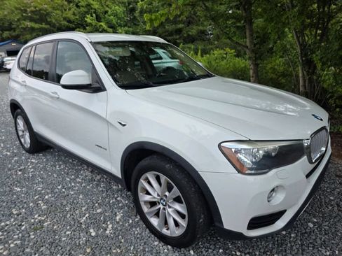 Used 2016 BMW X3 xDrive28i AWD/4WD image 3