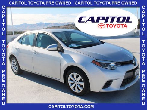 Used 2015 Toyota Corolla LE FWD image 1