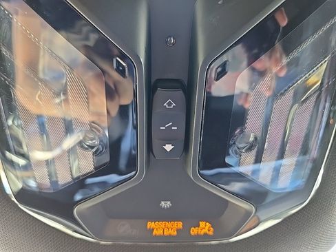 Used 2024 BMW 740i xDrive image 43