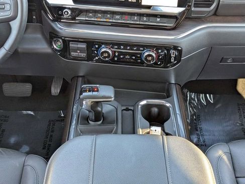 Used 2024 GMC Sierra 1500 SLT w/ SLT Premium Plus Package image 21