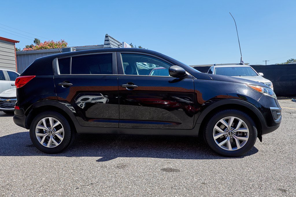 Used 2015 Kia Sportage LX FWD image 4