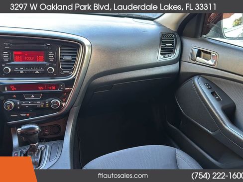 Used 2015 Kia Optima LX FWD image 30