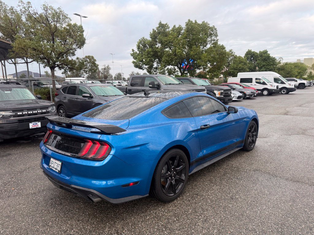 Used 2020 Ford Mustang Coupe w/ Black Accent Package RWD image 4
