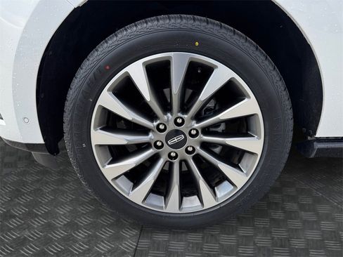 Used 2021 Lincoln Navigator Reserve w/ Luxury Package image 14