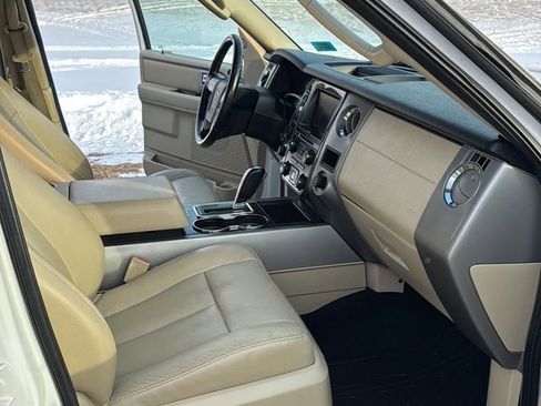 Used 2015 Ford Expedition Limited w/ Equipment Group 301A image 11
