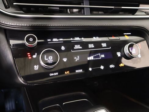 Used 2024 INFINITI QX60 Luxe image 7