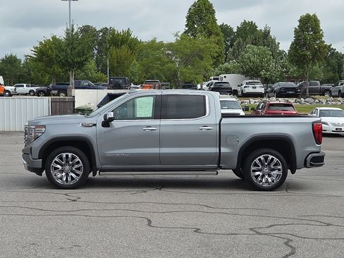 Certified 2023 GMC Sierra 1500 Denali w/ Denali Reserve Package AWD/4WD image 2