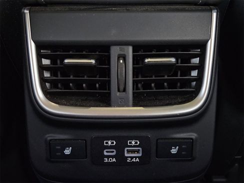 Used 2024 Subaru Outback Limited image 21