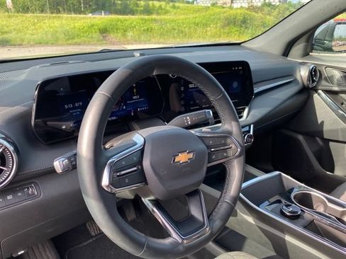 Used 2026 Chevrolet Equinox LT AWD/4WD image 29