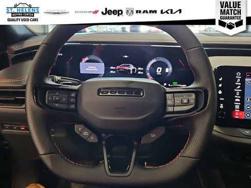 Used 2025 Dodge Charger Daytona Scat Pack w/ Track Pack AWD/4WD image 13