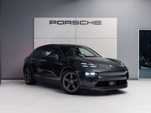 Certified 2026 Porsche Macan 4 Electric AWD/4WD image 9