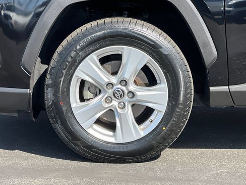 Used 2020 Toyota RAV4 XLE w/ All Weather Liner Package AWD/4WD image 24