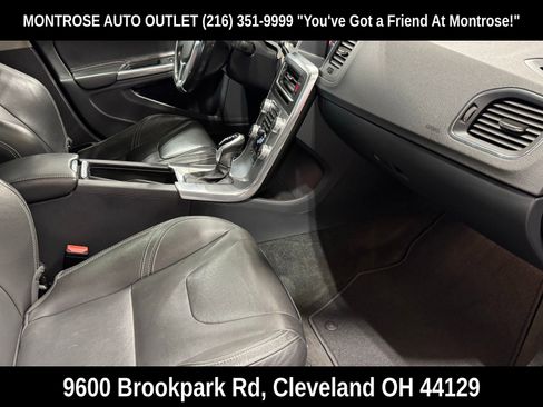 Used 2018 Volvo S60 T5 Dynamic AWD/4WD image 41