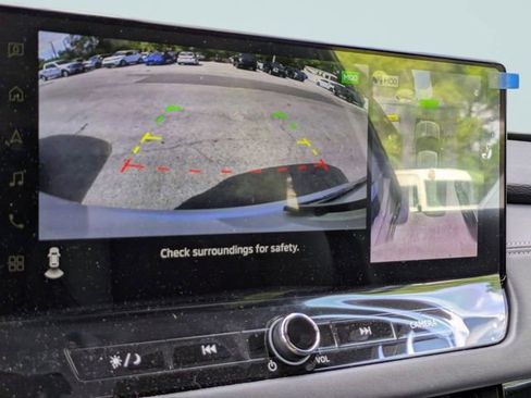 New 2026 Mitsubishi Outlander SE image 23