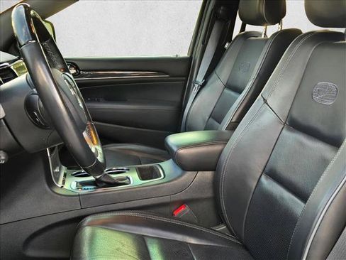 Used 2019 Jeep Grand Cherokee Overland image 16