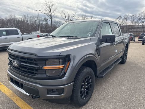 New 2026 Ford F150 XLT w/ Equipment Group 302A MID image 21