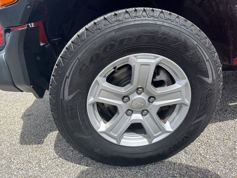 Certified 2021 Jeep Wrangler Unlimited Sport image 12