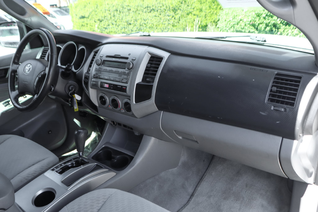 Used 2011 Toyota Tacoma 4x4 Double Cab w/ SR5 Pkg #2 w/JBL Audio image 35