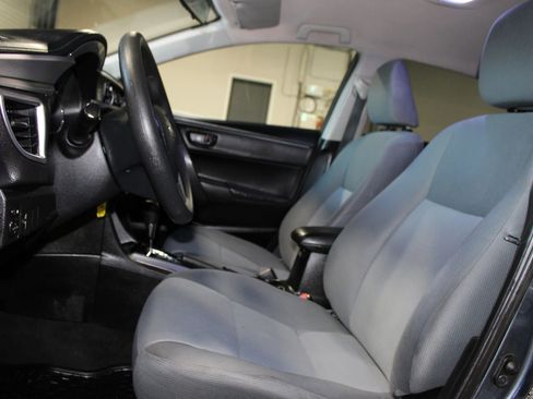 Used 2015 Toyota Corolla L image 20