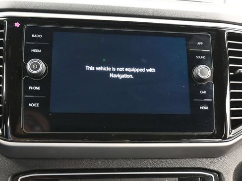 Used 2022 Volkswagen Atlas Cross Sport SE FWD image 22