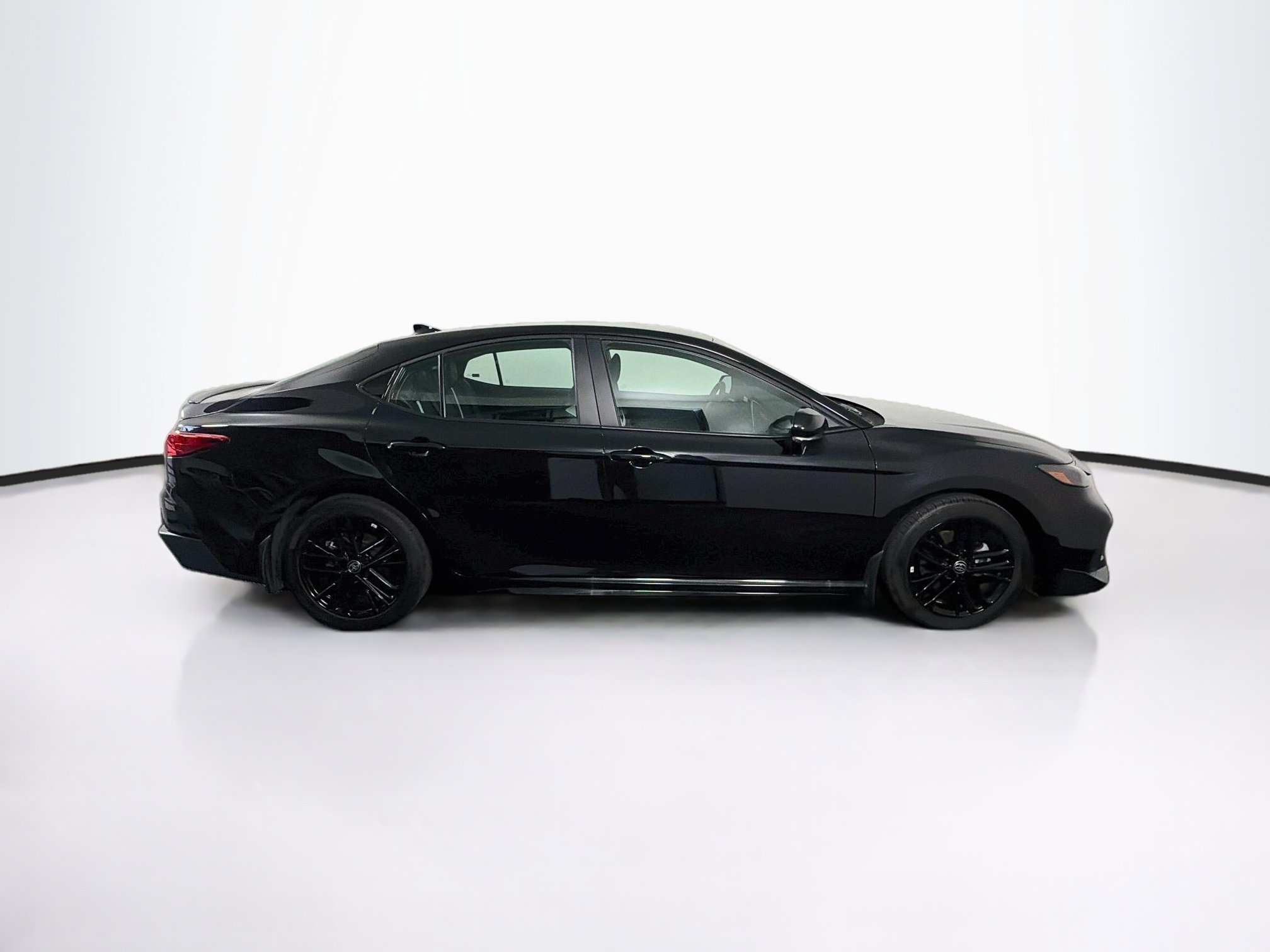 Used 2026 Toyota Camry SE w/ Convenience Package FWD image 10