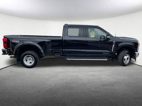 Used 2023 Ford F350 Lariat image 14