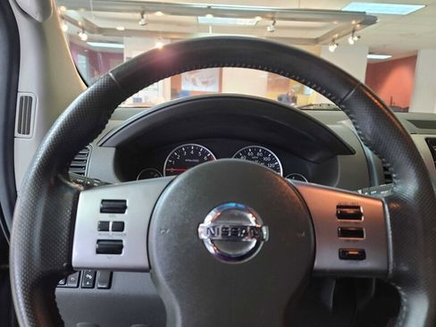 Used 2006 Nissan Pathfinder SE w/ (P01) Se Premium Pkg image 31