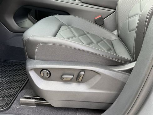 New 2026 Volkswagen Atlas SE FWD image 13