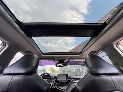 Used 2022 Toyota Camry XSE FWD image 20