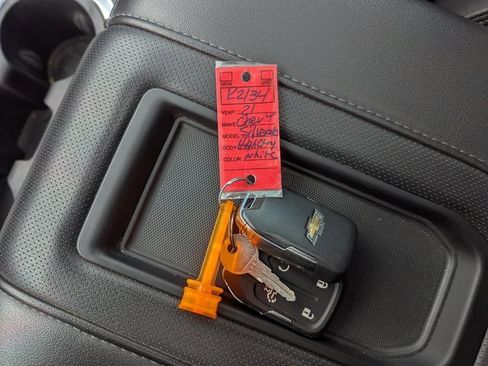 Used 2021 Chevrolet Silverado 1500 High Country w/ Technology Package image 40