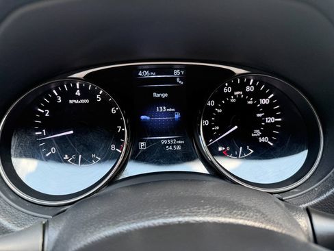 Used 2016 Nissan Rogue SV w/ SV Premium Package AWD/4WD image 24