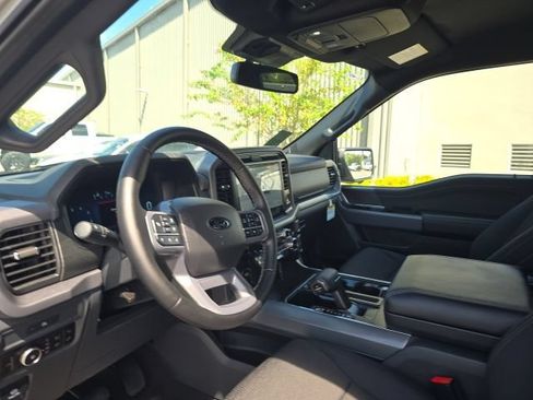 Used 2025 Ford F150 XLT w/ Equipment Group 302A MID RWD image 10