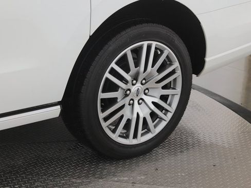 Used 2023 Ford Expedition Max Platinum image 14