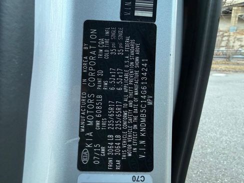 Used 2016 Kia Sedona LX w/ LX Convenience Package image 38