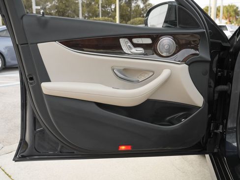 Used 2023 Mercedes-Benz E 350 Sedan image 33