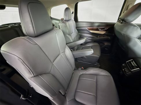 Used 2022 Subaru Ascent Touring image 30