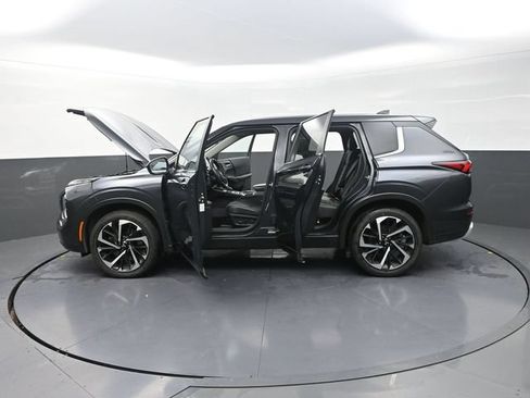 Used 2024 Mitsubishi Outlander SE Black Edition AWD/4WD image 41