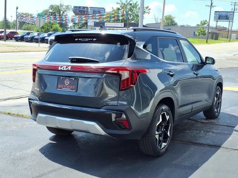 Used 2024 Kia Seltos EX AWD/4WD image 4