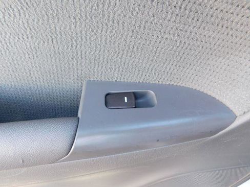 Used 2010 Hyundai Sonata GLS image 16