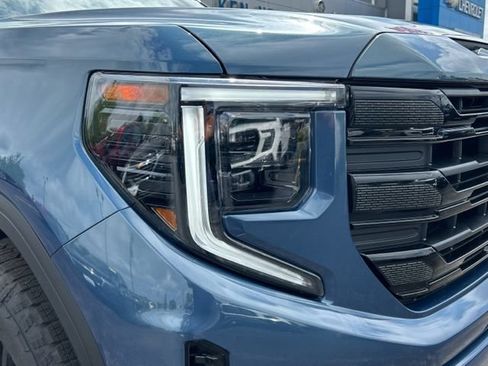 Used 2026 GMC Sierra 1500 Elevation w/ Elevation Select Package AWD/4WD image 16