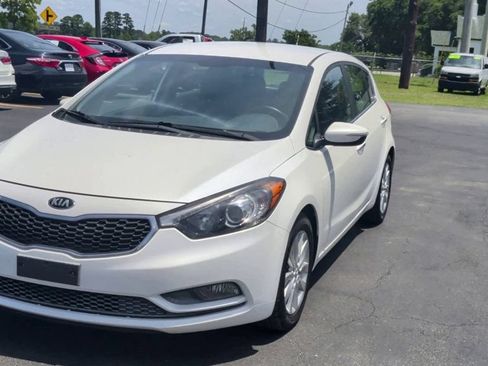Used 2015 Kia Forte EX FWD image 3
