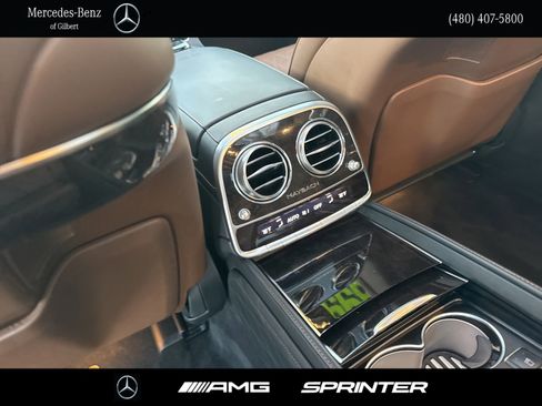 Used 2019 Mercedes-Benz Maybach S 560 4MATIC image 27