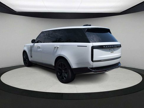 Used 2024 Land Rover Range Rover Long Wheelbase SE AWD/4WD image 6