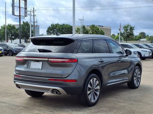 Certified 2022 Lincoln Corsair Reserve FWD image 2