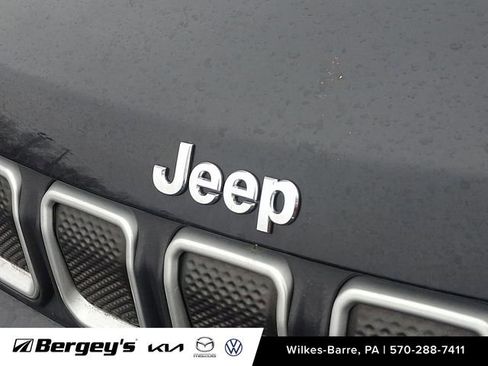 Used 2022 Jeep Compass Latitude w/ Convenience Group image 11